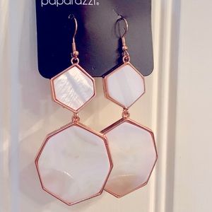 Paparazzi White mother of pearl with Copper trim.